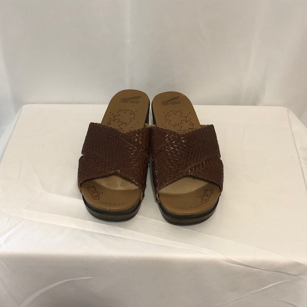 Size 12/42 Dansko Leather Sandals